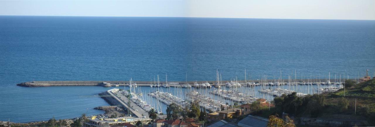 Villa Del Mare Ligure Elvezia Santo Stefano al Mare Exterior photo